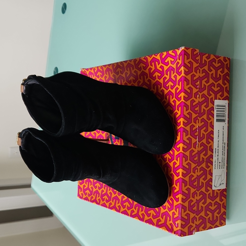 Bari Soft Suede boots